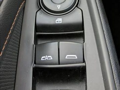 Used 2019 Chevrolet Traverse Premier w/ Redline Edition AWD/4WD image 7