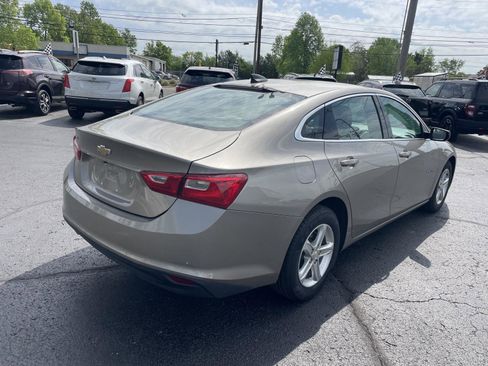 Used 2024 Chevrolet Malibu LS image 4