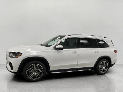 New 2026 Mercedes-Benz GLS 450 4MATIC image 40