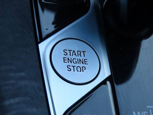 Certified 2023 BMW X5 xDrive40i w/ Premium Package image 32