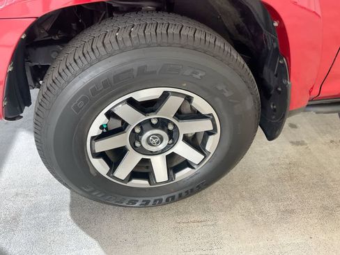 Used 2019 Toyota 4Runner TRD Off-Road Premium image 10