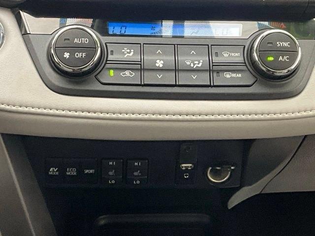 Used 2016 Toyota RAV4 Limited AWD/4WD image 10