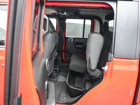 Used 2023 Jeep Gladiator Sport image 30