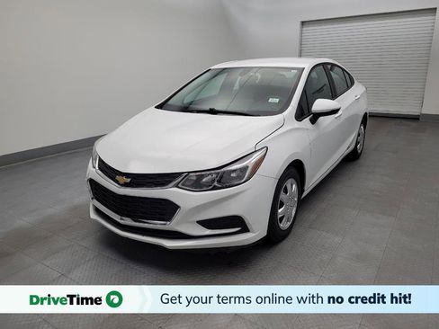 Used 2018 Chevrolet Cruze LS image 1