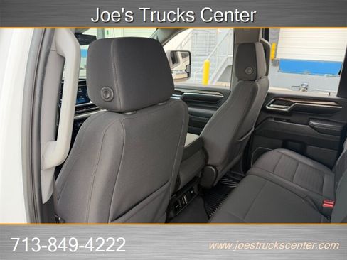 Used 2024 Chevrolet Silverado 2500 LT w/ Convenience Package AWD/4WD image 29
