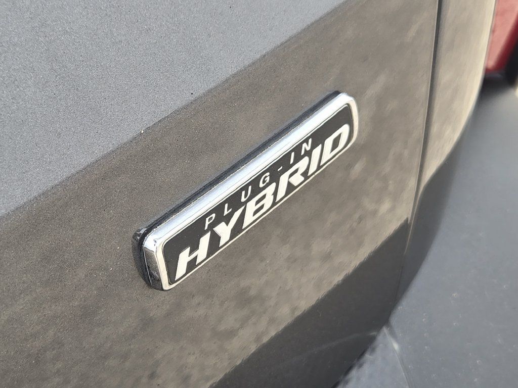 Used 2022 Ford Escape SEL w/ Technology Package FWD image 15