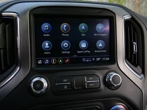 Used 2023 GMC Sierra 2500 Denali w/ Denali Black Diamond Edition image 17