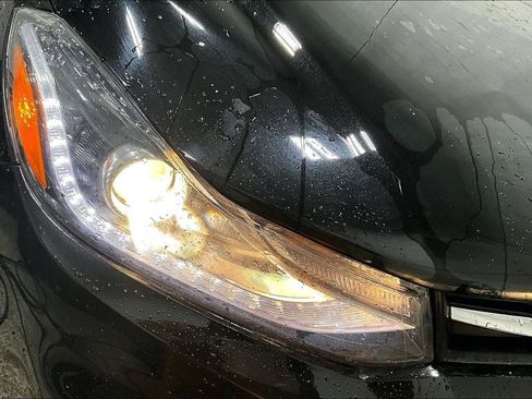 Used 2019 Chevrolet Trax LT w/ LT Convenience Package image 29