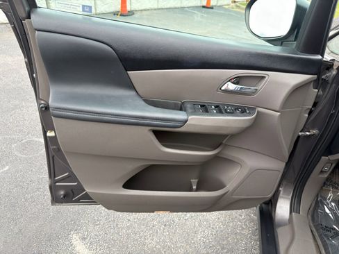 Used 2016 Honda Odyssey SE image 13