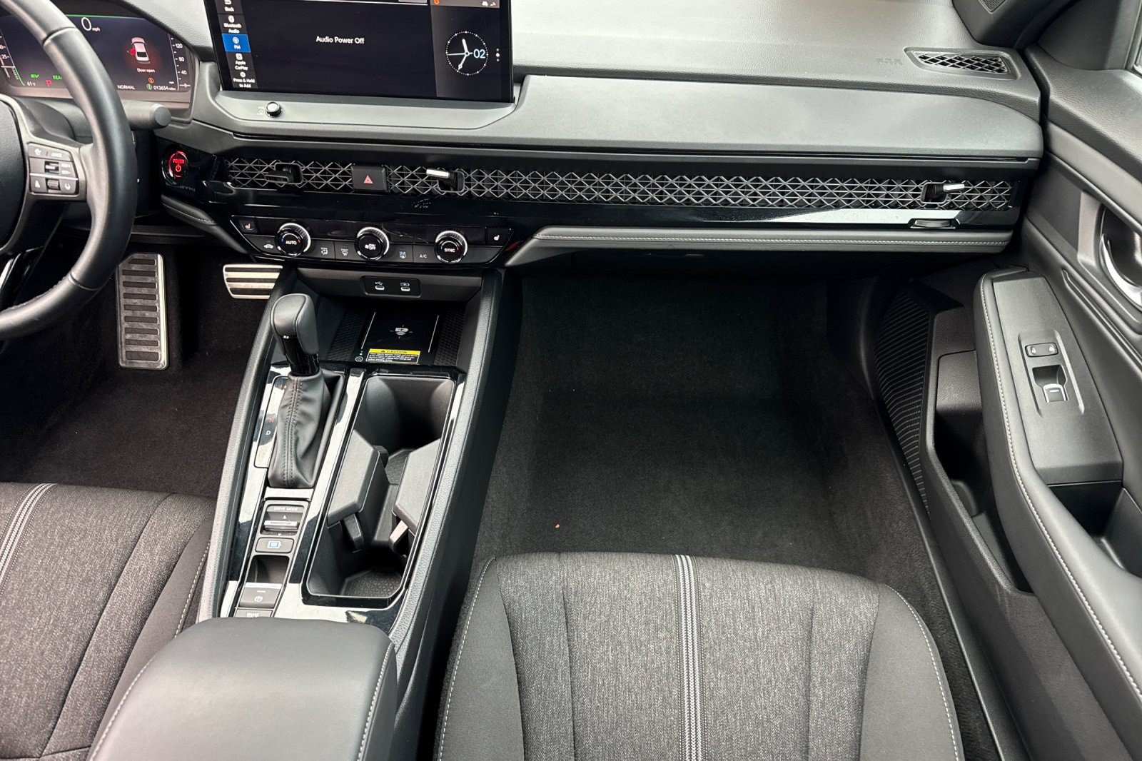 Used 2025 Honda Accord Sport image 29