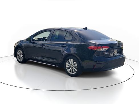 Certified 2025 Toyota Corolla LE w/ LE Premium Package image 5