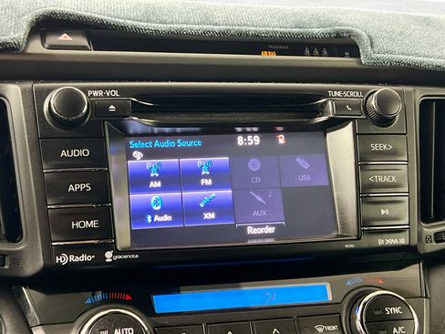 Used 2018 Toyota RAV4 SE w/ Power Extra Value Package image 28