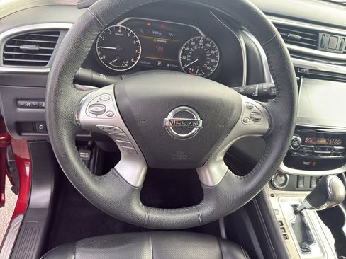 Used 2017 Nissan Murano SL AWD/4WD image 16