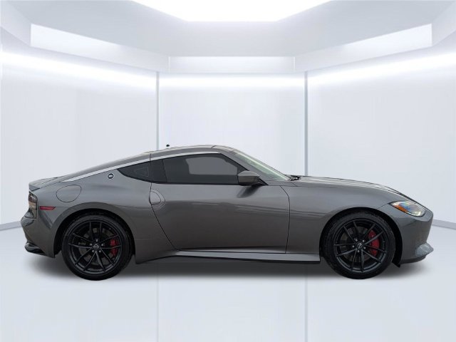 Used 2025 Nissan Z Performance w/ Floor Mat Package RWD image 7