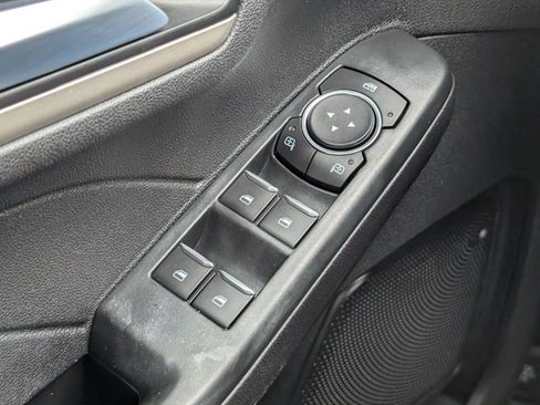 Used 2022 Ford Escape SEL image 24