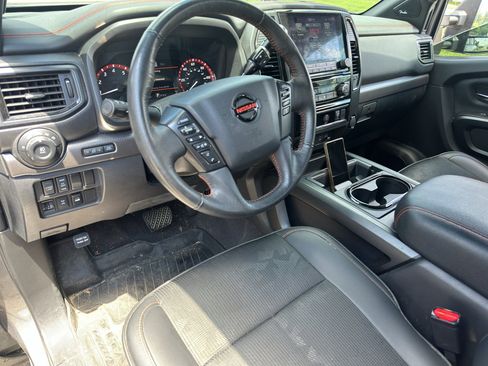 Used 2022 Nissan Titan PRO-4X AWD/4WD image 17