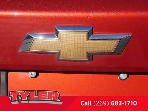 Used 2024 Chevrolet Trax LT w/ LT Convenience Package FWD image 15