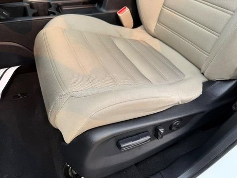 Used 2018 Honda CR-V EX image 17