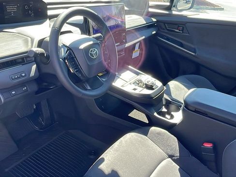 New 2026 Toyota C-HR AWD/4WD image 10