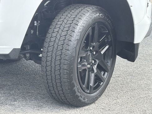 Used 2025 Chevrolet Colorado Z71 w/ Z71 Convenience Package 2 image 12