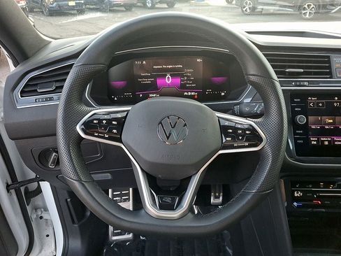 Used 2024 Volkswagen Tiguan SE R-Line AWD/4WD image 19