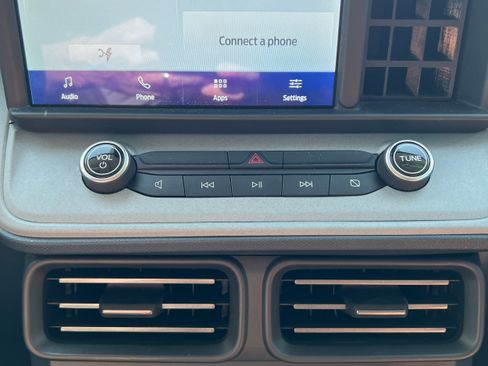 Used 2022 Ford Maverick Lariat w/ Lariat Luxury Package FWD image 20