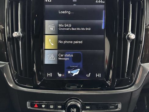 Used 2017 Volvo S90 T6 Momentum w/ Vision Package image 28