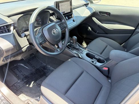 Used 2024 Toyota Corolla LE FWD image 11