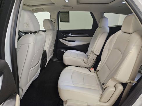 Used 2022 Buick Enclave Premium w/ Experience Buick Package image 11