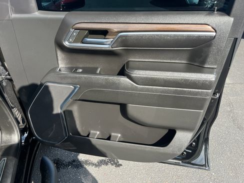 Used 2023 Chevrolet Silverado 1500 LT Trail Boss image 30