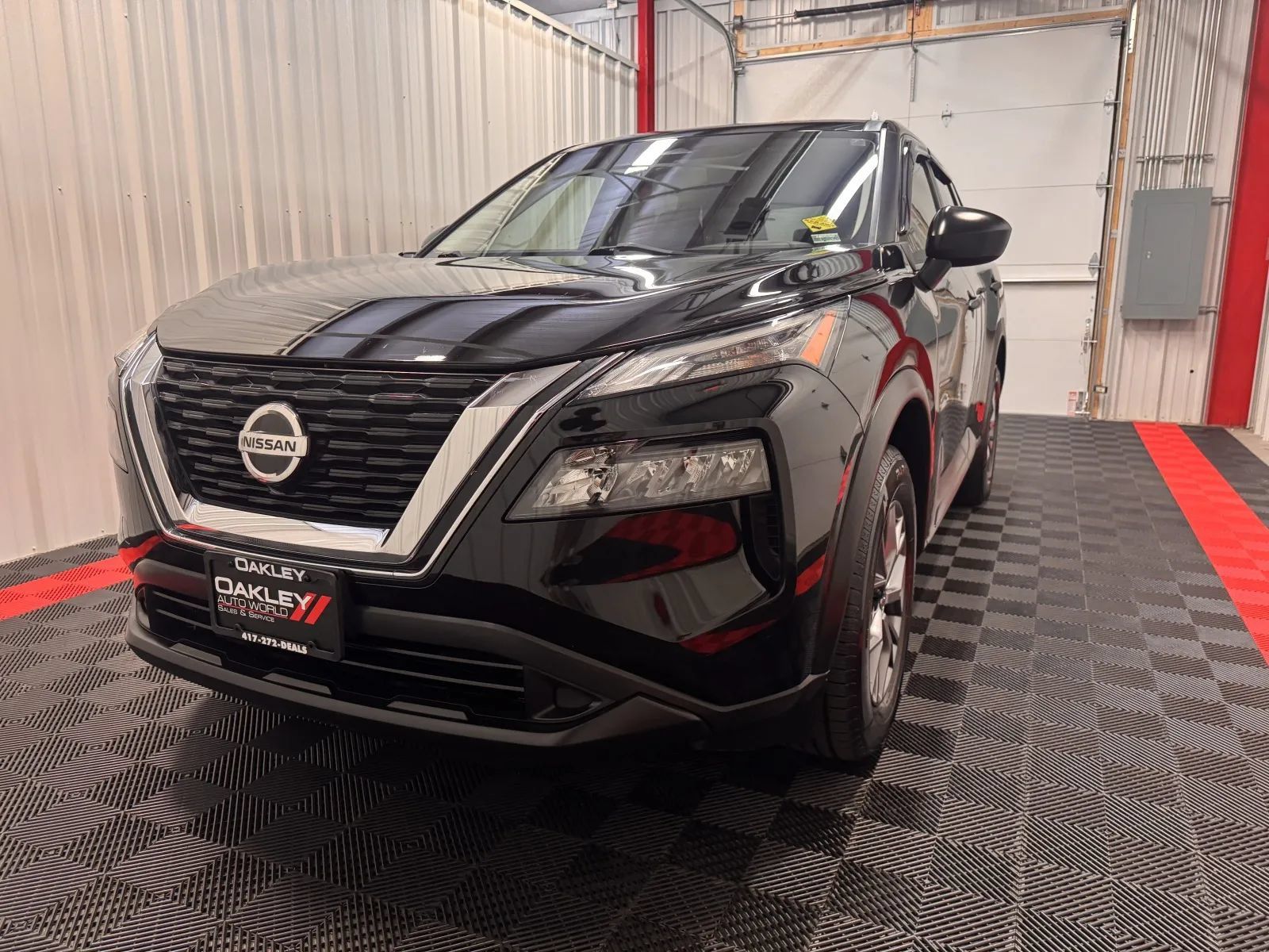 Used 2021 Nissan Rogue S AWD/4WD image 9