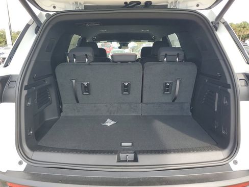 New 2026 Chevrolet Traverse LT image 7