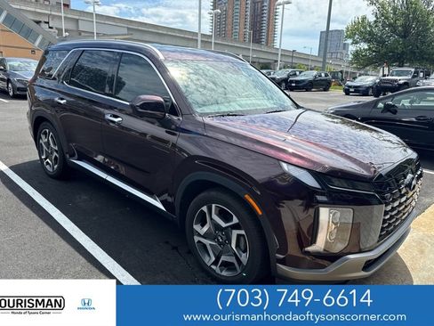 Used 2023 Hyundai Palisade Limited w/ Cargo Package FWD image 1