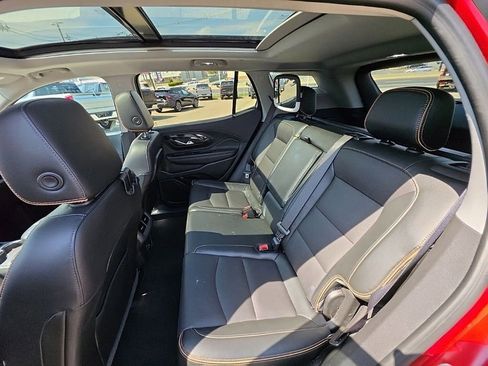 Used 2023 GMC Terrain AT4 image 24