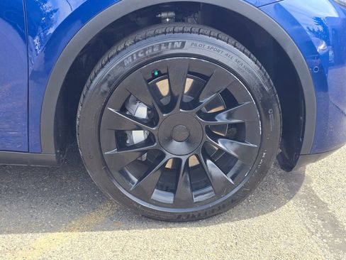 Used 2020 Tesla Model Y Long Range AWD/4WD image 11