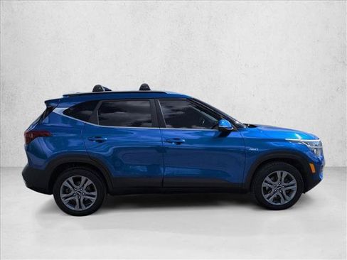 Used 2021 Kia Seltos S AWD/4WD image 9