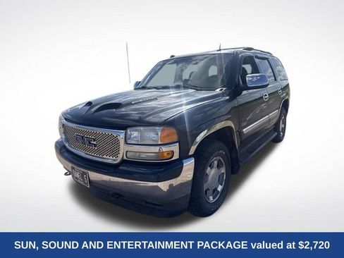 Used 2005 GMC Yukon SLT w/ SLT Preferred Equipment Group AWD/4WD image 3