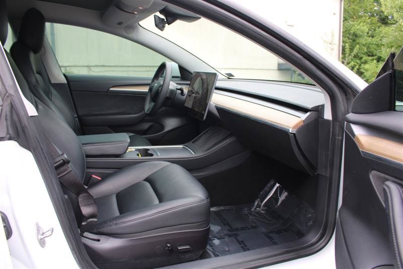 Used 2021 Tesla Model 3 Standard Range Plus RWD image 11