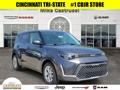 Used 2024 Kia Soul LX w/ Option Group 015 FWD image 1