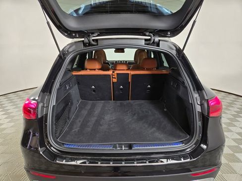 Used 2026 Mercedes-Benz GLC 300 4MATIC image 12