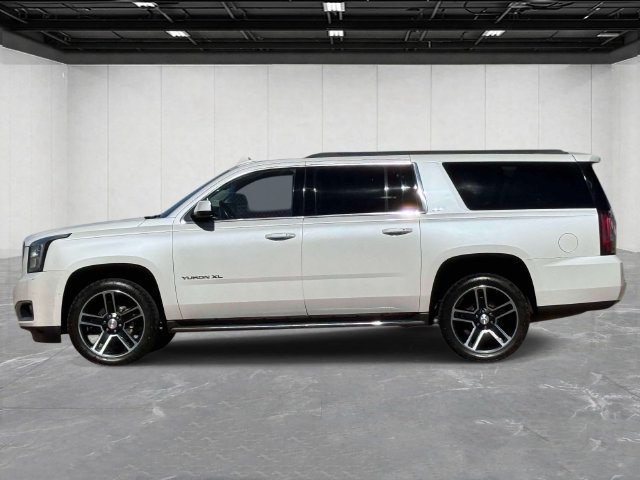 Used 2016 GMC Yukon XL SLT w/ Open Road Package AWD/4WD image 2