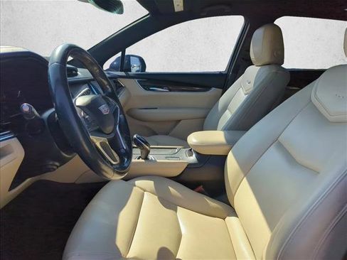Used 2018 Cadillac XT5 FWD w/ LPO, Wheel Lock Package image 13