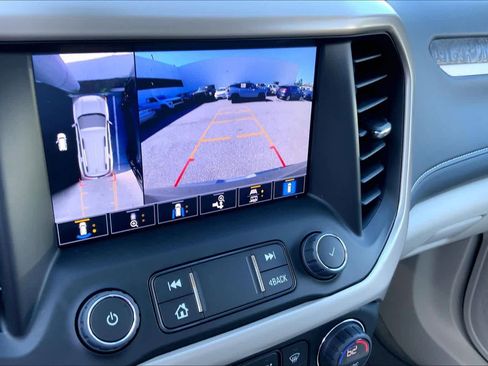 Used 2023 GMC Acadia Denali w/ Denali Ultimate Package AWD/4WD image 28