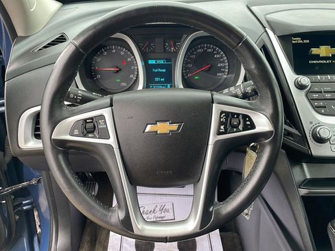 Used 2017 Chevrolet Equinox LT w/ Convenience Package FWD image 12