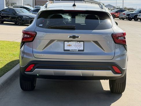 New 2026 Chevrolet Trax LT w/ Driver Confidence Package image 5