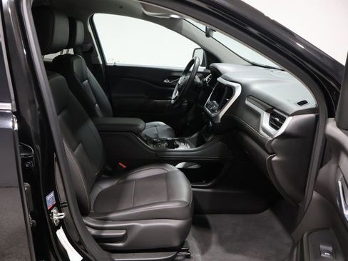 Used 2023 GMC Acadia SLT image 27