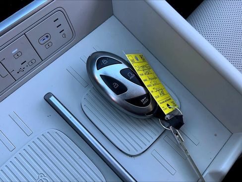 Used 2025 Hyundai Santa Fe SEL image 14