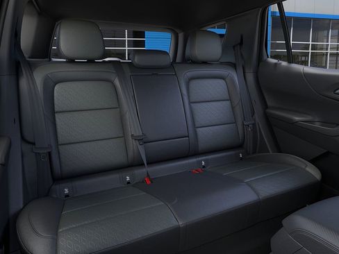 New 2026 Chevrolet Equinox LT image 17