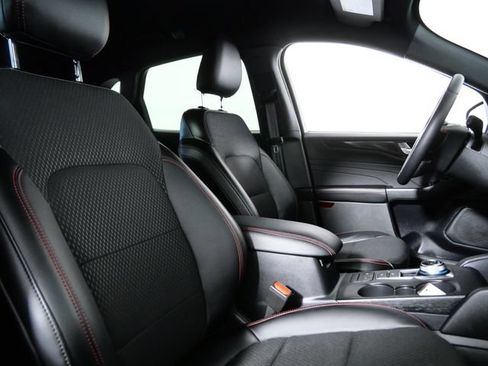 Certified 2025 Ford Escape ST-Line Select AWD/4WD image 8