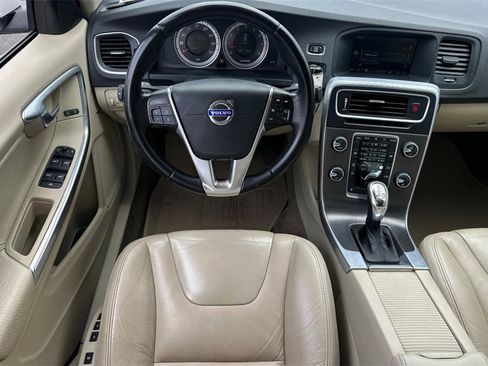 Used 2013 Volvo S60 T5 image 11